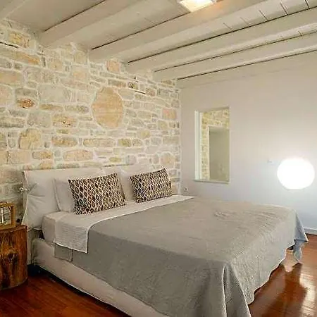 Aethra Hotel 4*
