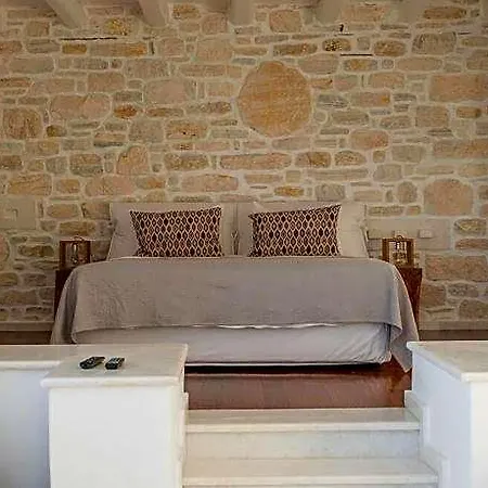 Aethra Hotel 4*